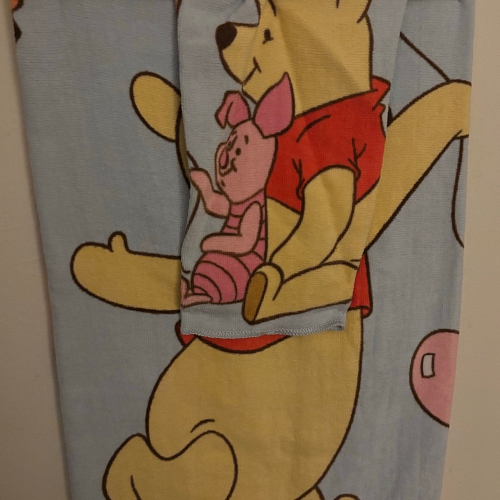 Disney Winnie the Pooh Bath Towel - Red, Pink, Yellow, Blue